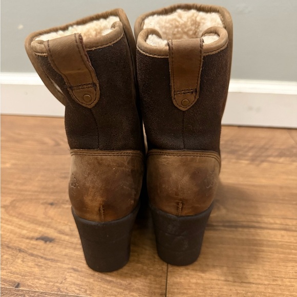 UGG Renatta Wedge Waterproof Leather Stout Boots Size 7 - Picture 3 of 9